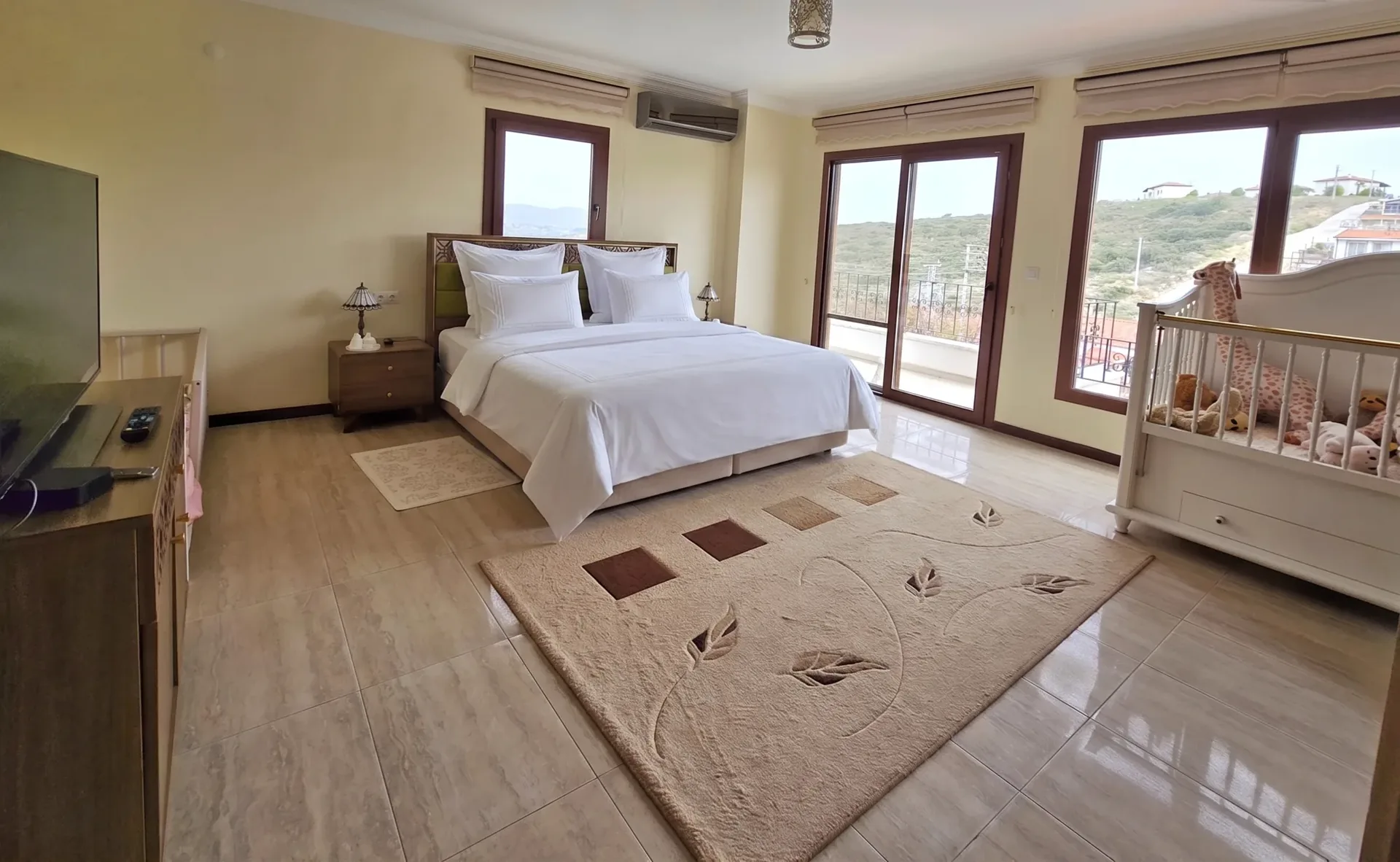 Datça'da 714 m² Arsa İçinde Havuzlu Tripleks Villa 21