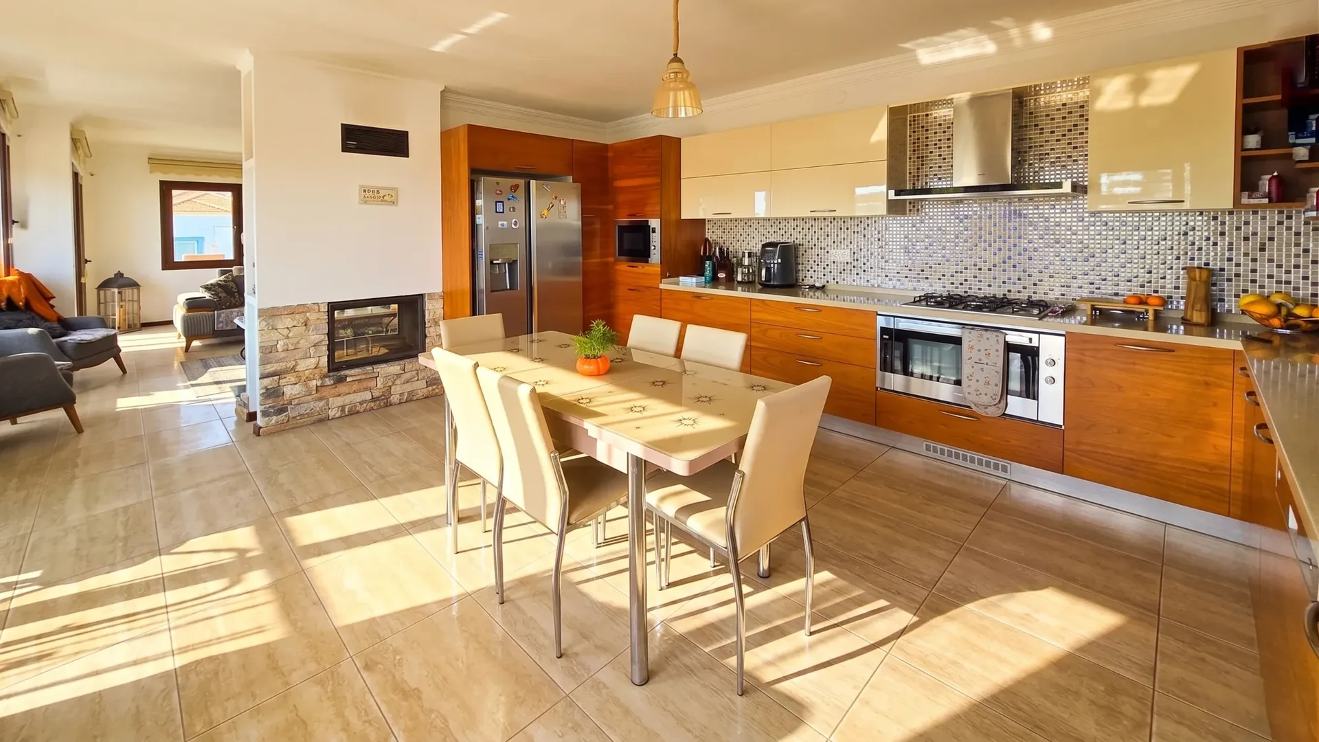 Datça'da 714 m² Arsa İçinde Havuzlu Tripleks Villa 11