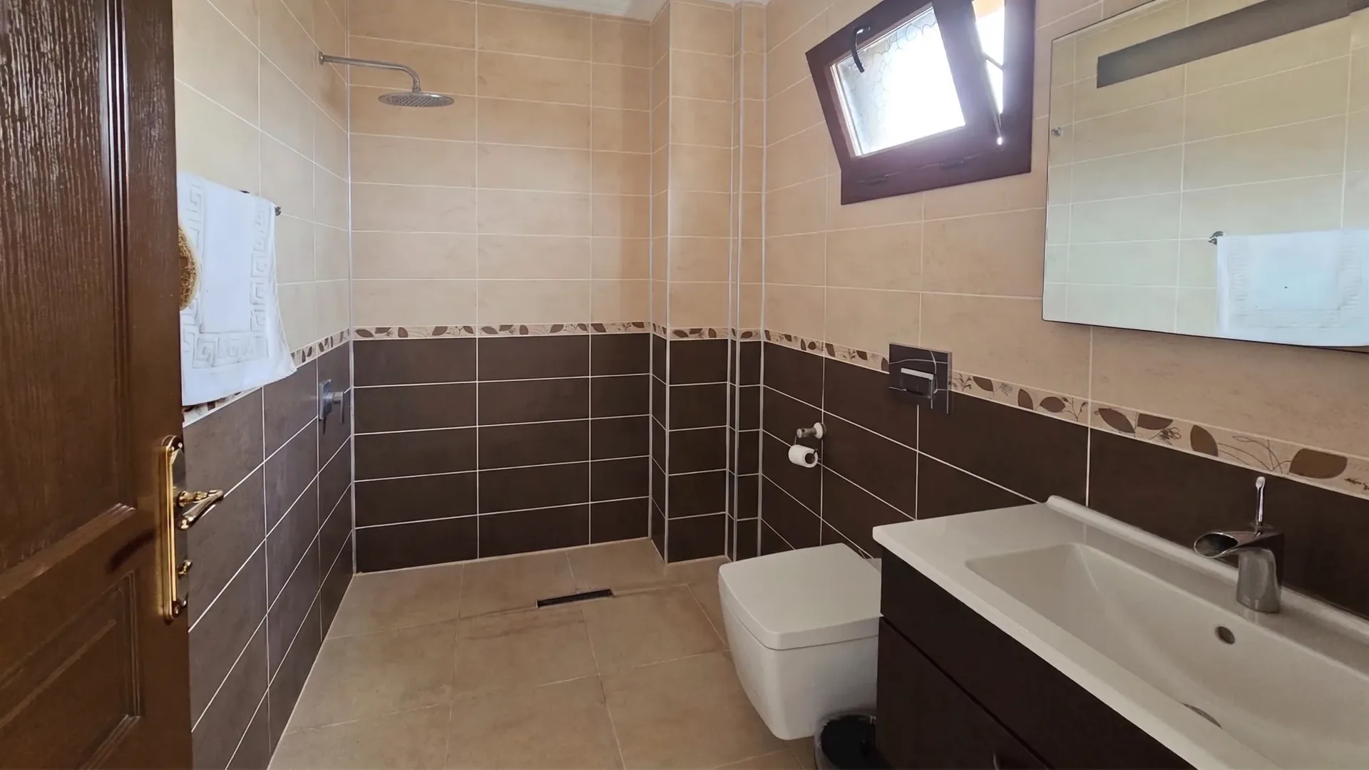 Datça'da 714 m² Arsa İçinde Havuzlu Tripleks Villa 16