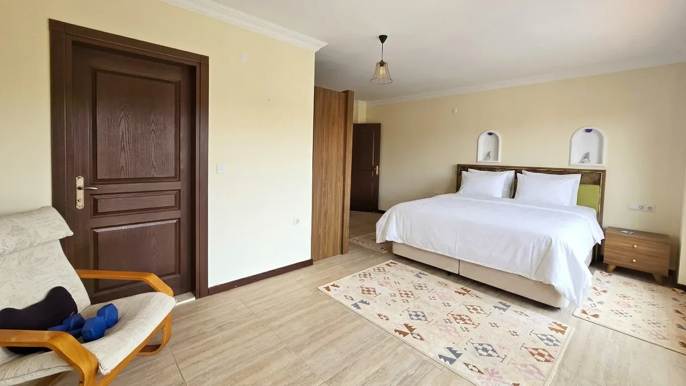 Datça'da 714 m² Arsa İçinde Havuzlu Tripleks Villa 25